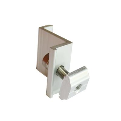 Solar rail mounting clamp